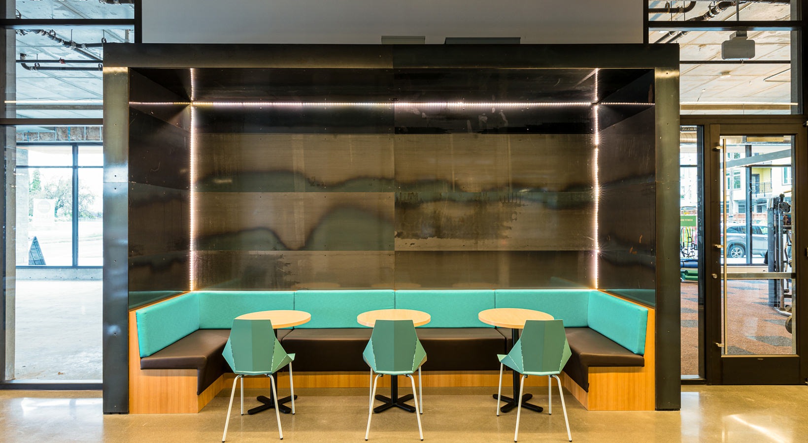 Corridor seating niche perfect for WFH Corridor seating niche perfect for WFH